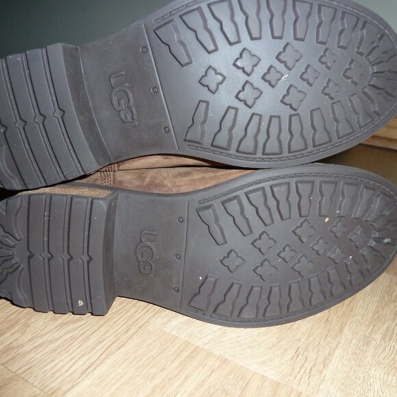 UGG Denhali Women's Size 7 Brown Leather Lace Up Shearling Ankle Boots 1007745 - Picture 10 of 13